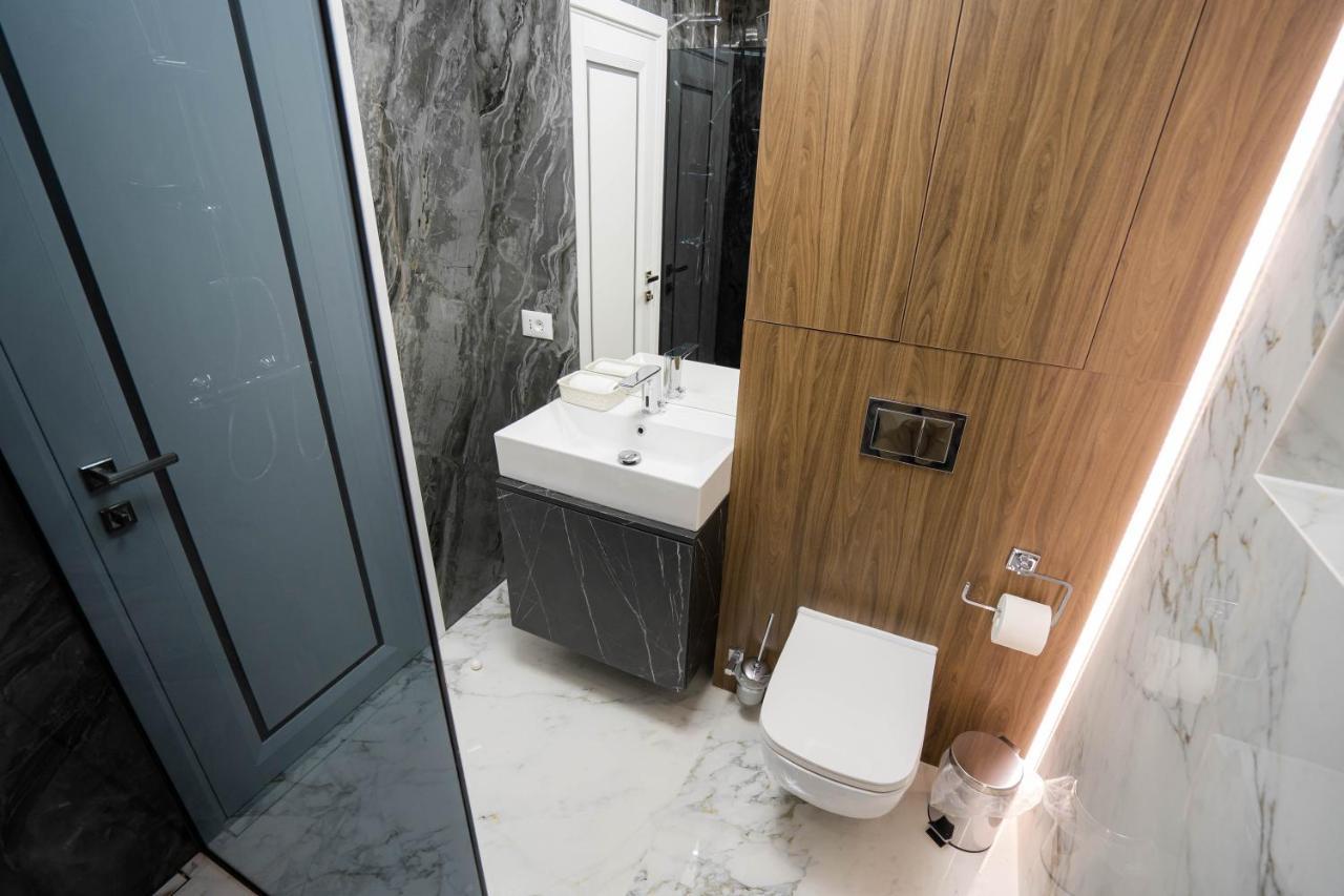 Deluxe Aparthotel Marwell Residence سوتْشافا المظهر الخارجي الصورة