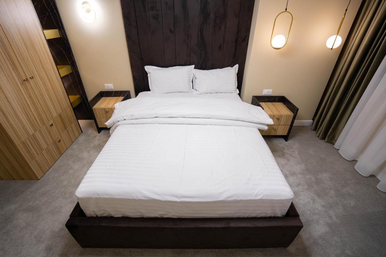 Deluxe Aparthotel Marwell Residence سوتْشافا المظهر الخارجي الصورة