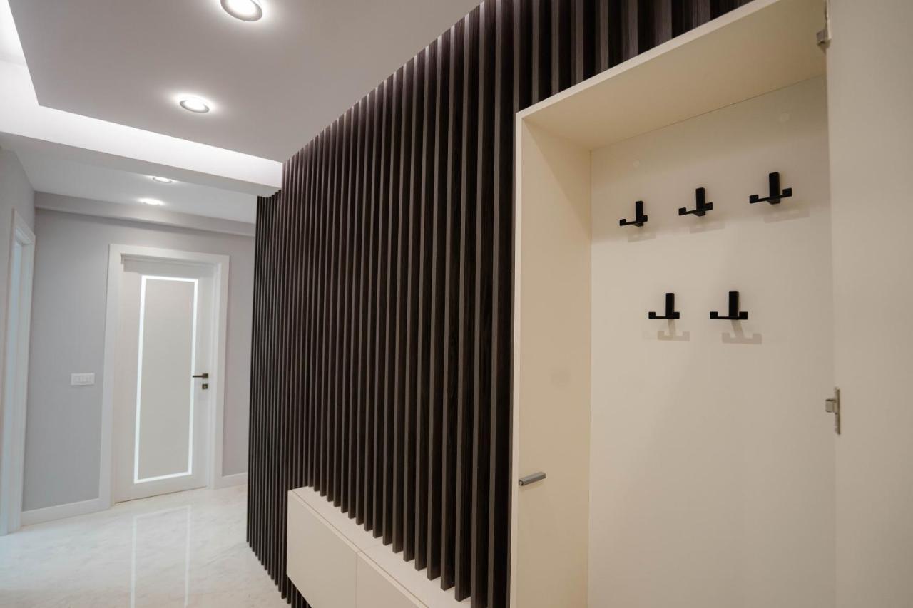 Deluxe Aparthotel Marwell Residence سوتْشافا المظهر الخارجي الصورة