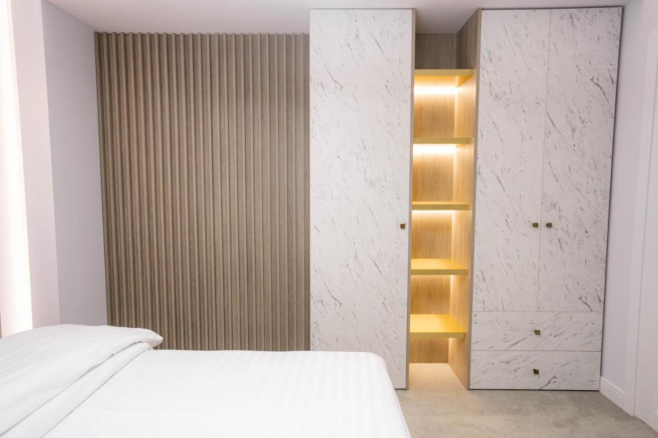 Deluxe Aparthotel Marwell Residence سوتْشافا المظهر الخارجي الصورة