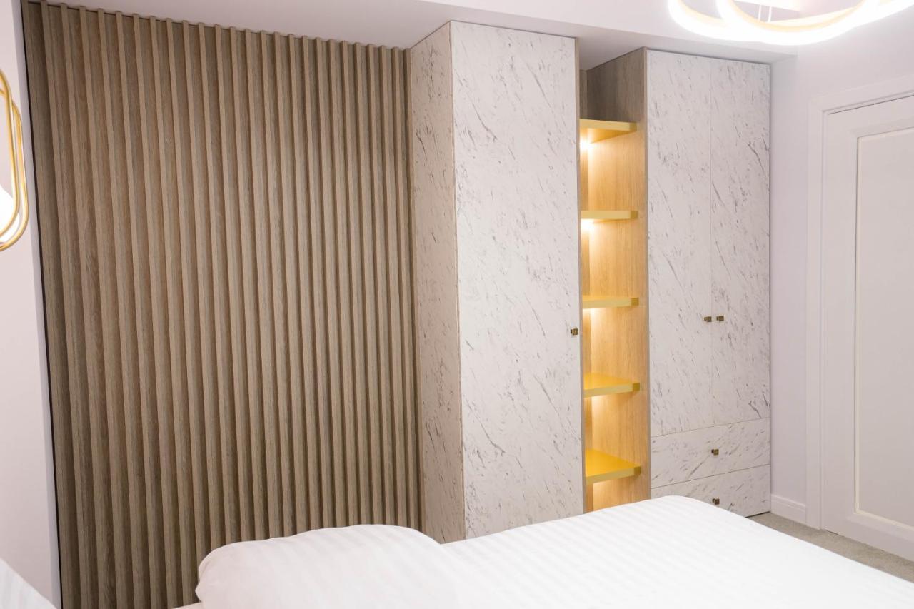 Deluxe Aparthotel Marwell Residence سوتْشافا المظهر الخارجي الصورة