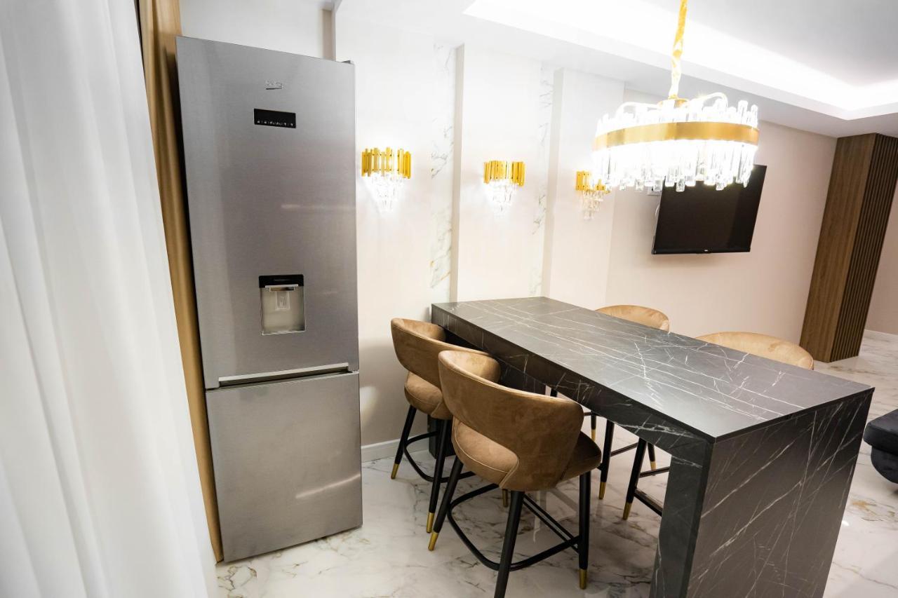Deluxe Aparthotel Marwell Residence سوتْشافا المظهر الخارجي الصورة