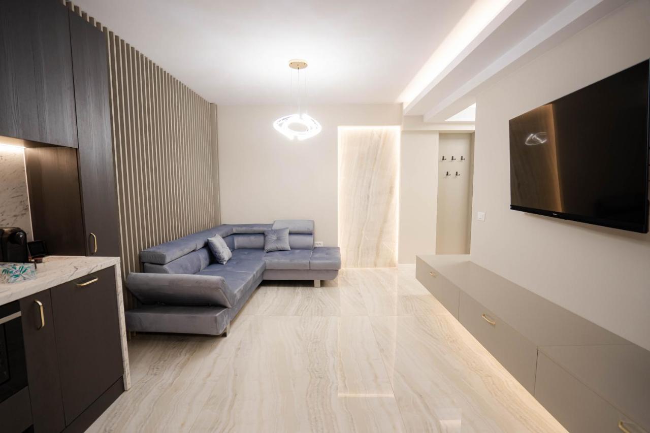 Deluxe Aparthotel Marwell Residence سوتْشافا المظهر الخارجي الصورة
