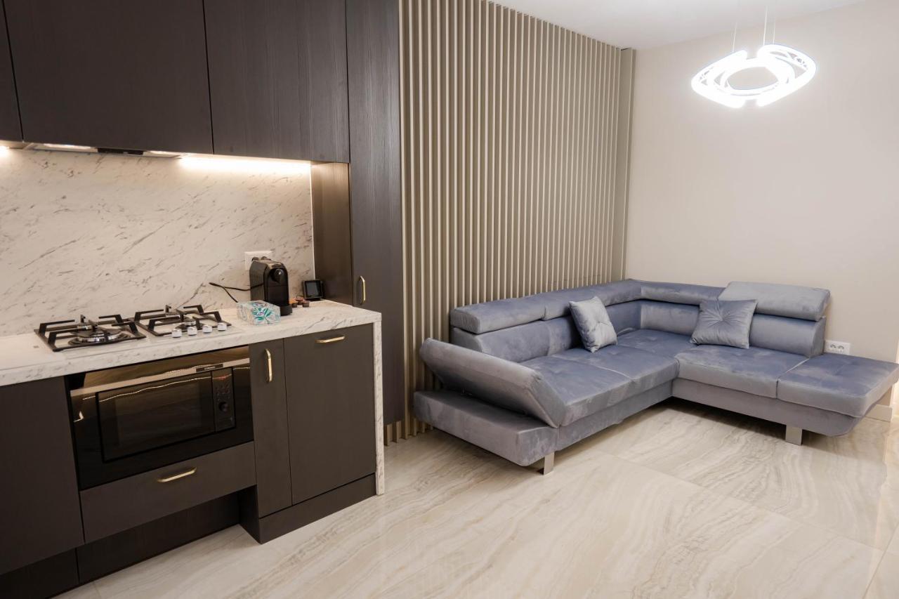 Deluxe Aparthotel Marwell Residence سوتْشافا المظهر الخارجي الصورة