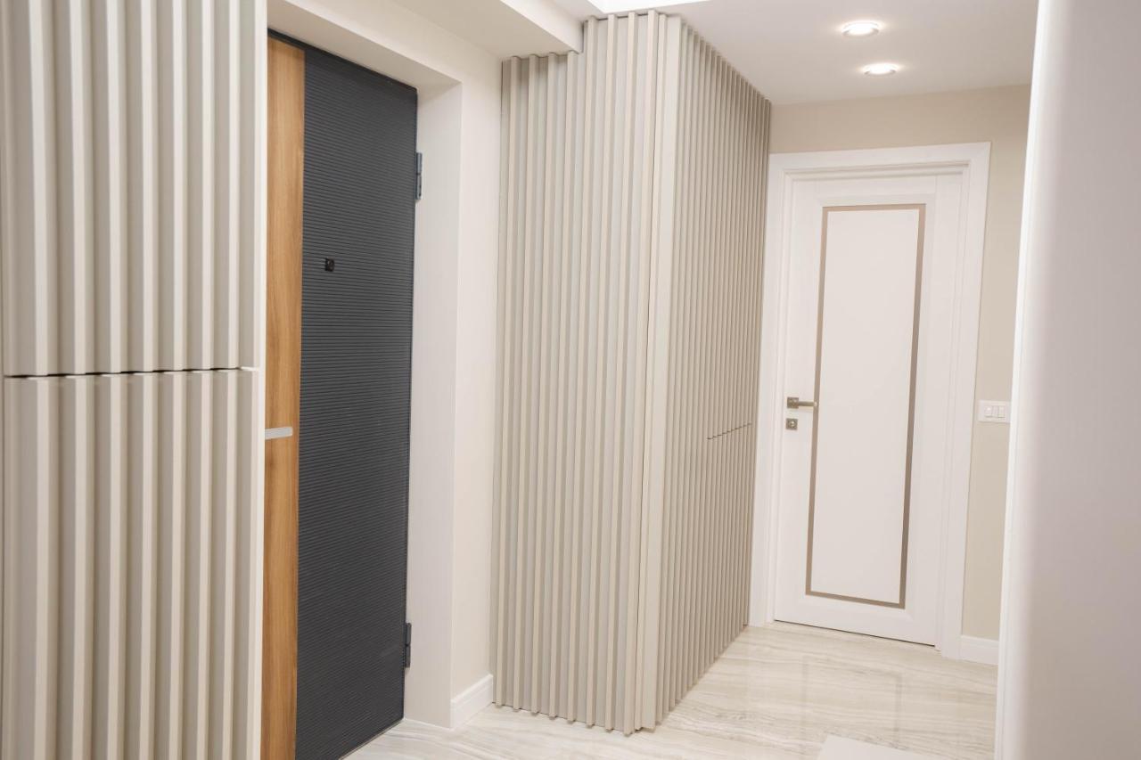 Deluxe Aparthotel Marwell Residence سوتْشافا المظهر الخارجي الصورة